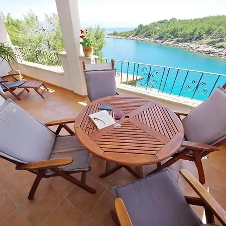 Bay Apartment Vrboska