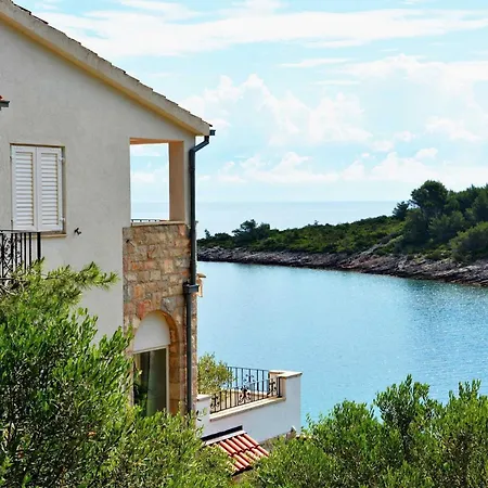 Bay Vrboska